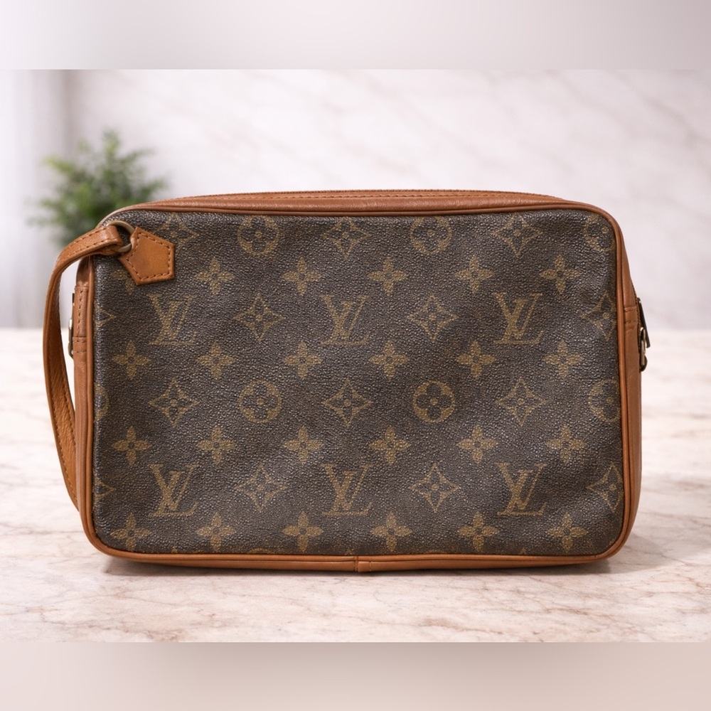 Louis Vuitton Monogram Compiegne 28 Clutch / Toiletry Pouch Vintage 1980s